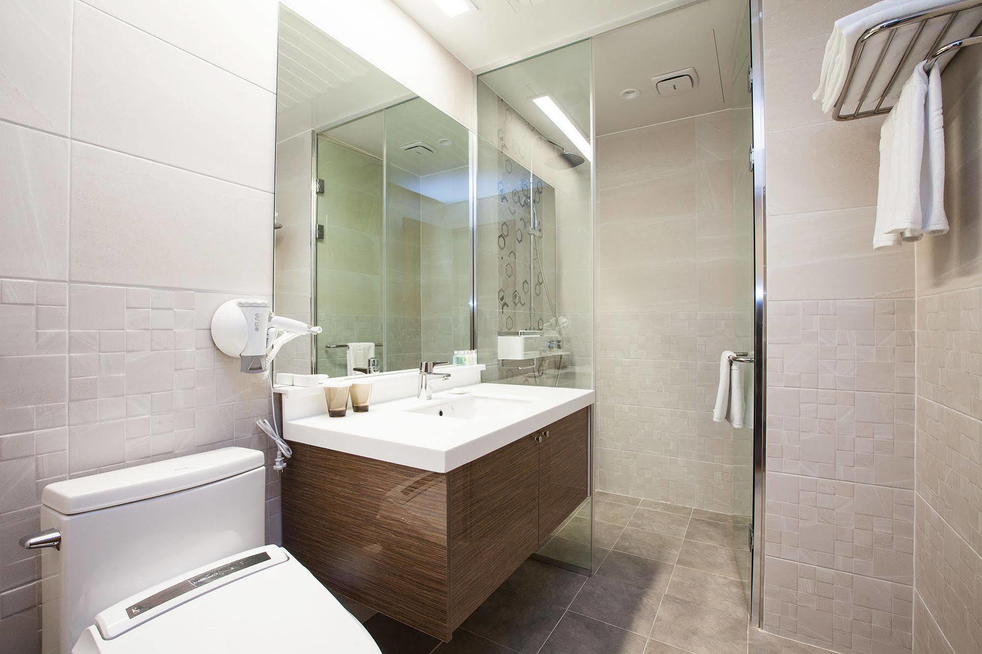 Youus Hotel Seogwipo Zewnętrze zdjęcie